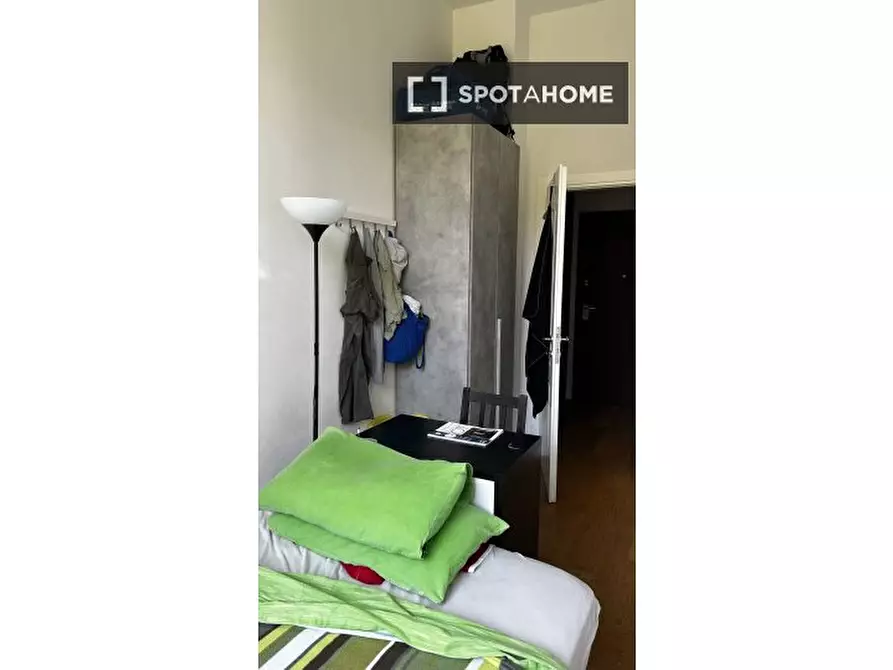 Immagine 4 di Camera condivisa in affitto  in Via Fiume a Firenze