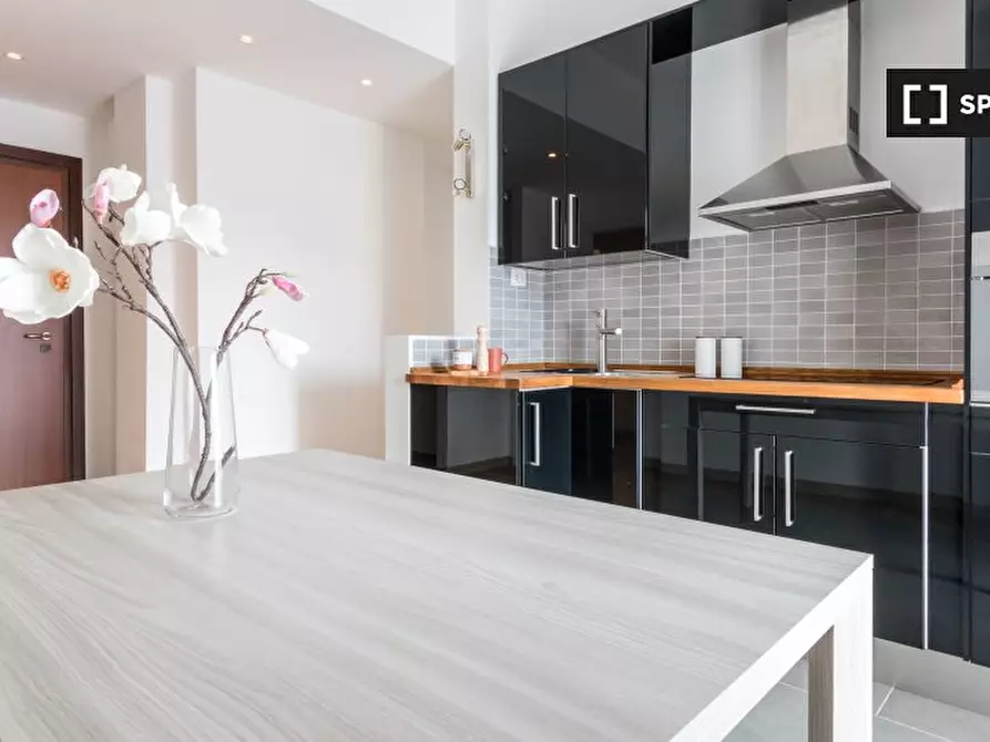 Immagine 10 di Camera condivisa in affitto  in Via Intra a Milano