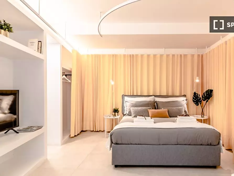 Immagine 12 di Ufficio in affitto  in Via Arienti a Bologna