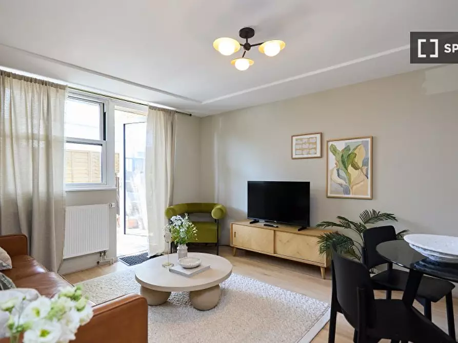 Immagine 2 di Appartamento in affitto  in Talbot Road a Paddington