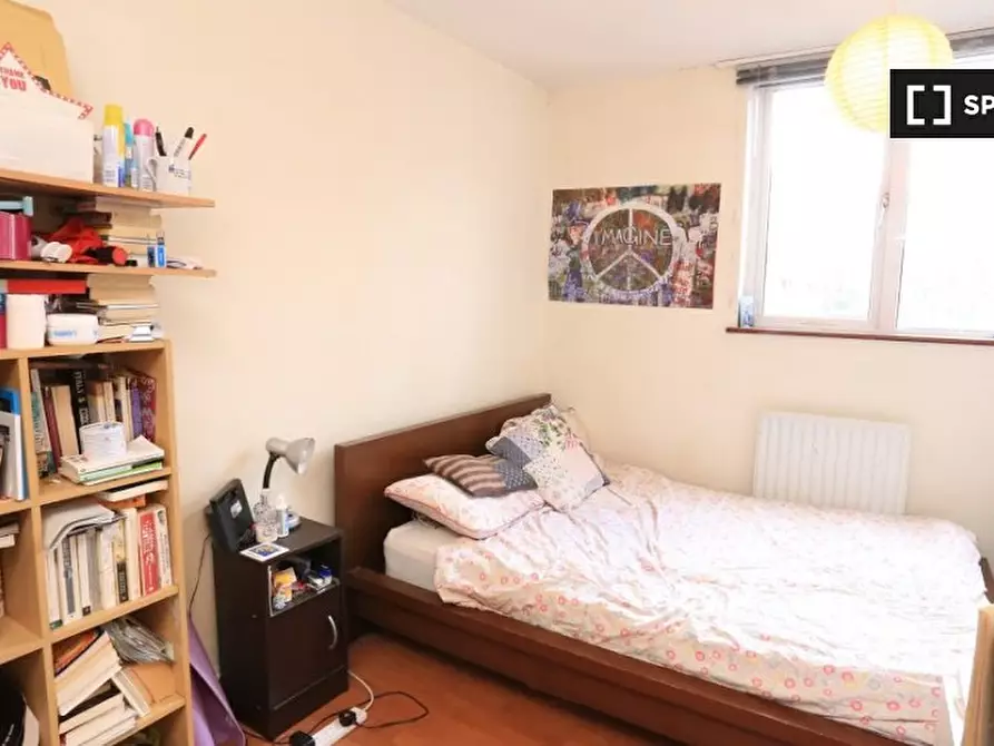 Immagine 15 di Camera condivisa in affitto  in Warley St a Poplar