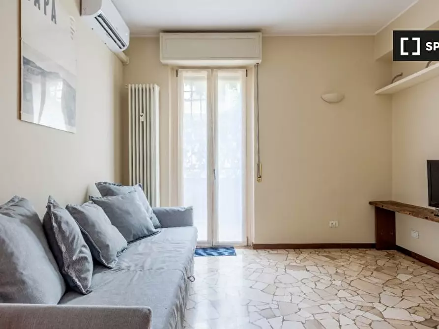 Immagine 2 di Appartamento in affitto  in Viale Giovanni da Cermenate a Milano