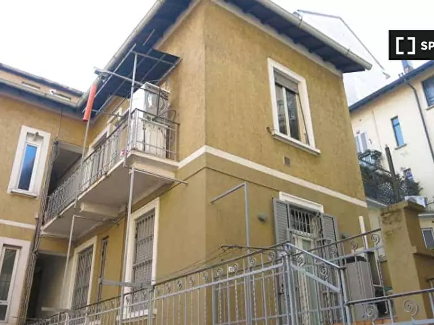 Immagine 14 di Appartamento in affitto  in Via Giambellino a Milano