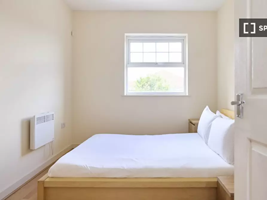Immagine 2 di Appartamento in affitto  in Butler Close a Barnet