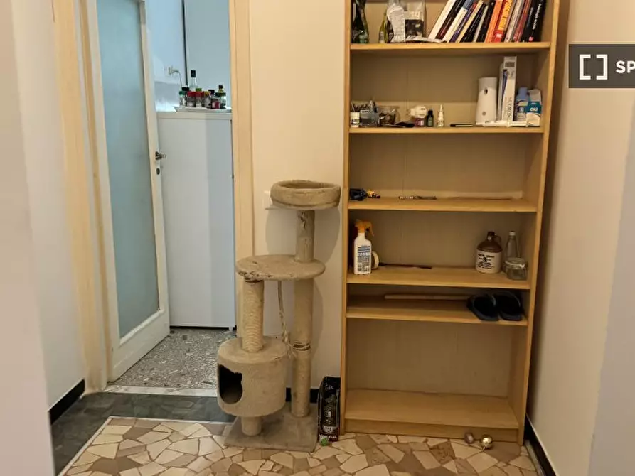 Immagine 10 di Camera condivisa in affitto  in Via Valle Borbera a Roma