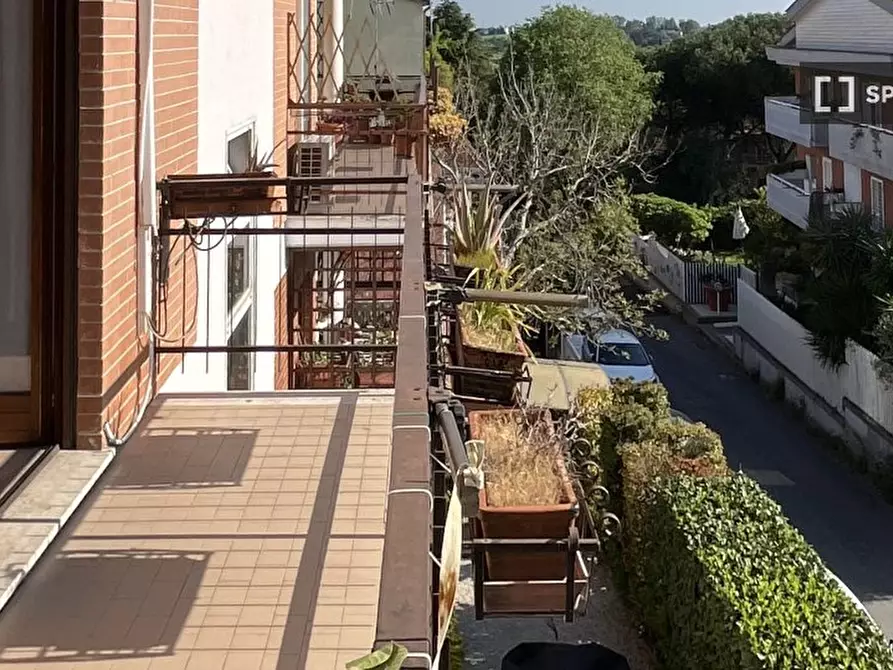 Immagine 5 di Appartamento in affitto  in Via Poggio a Caiano a Roma