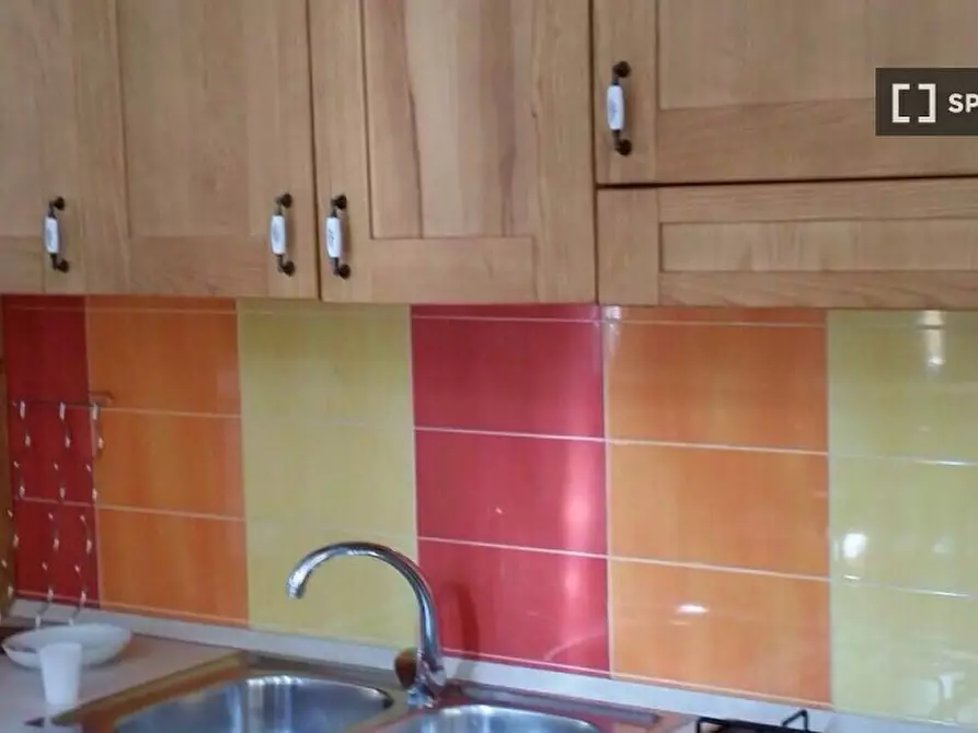 Immagine 14 di Camera condivisa in affitto  in Piazzetta Luigi Settembrini a Napoli