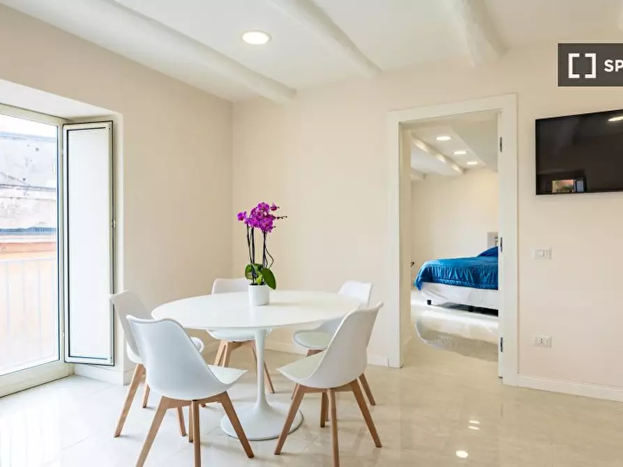 Immagine 2 di Appartamento in affitto  in Via Maddaloni a Napoli