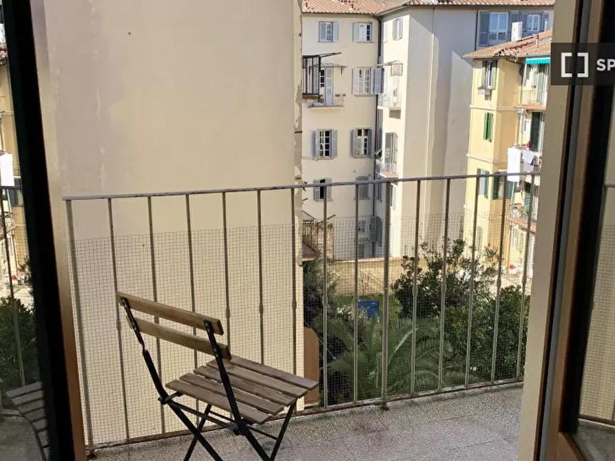 Immagine 1 di Camera condivisa in affitto  in LUNGARNO VESPUCCI a Firenze