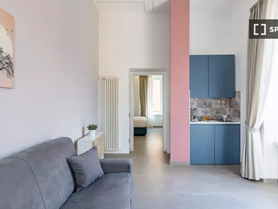 Immagine 7 di Appartamento in affitto  in Via Duomo a Napoli