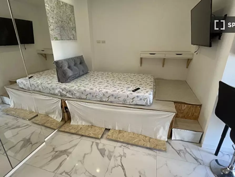 Immagine 10 di Ufficio in affitto  in Via Bari a Milano