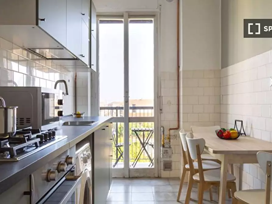 Immagine 8 di Camera condivisa in affitto  in Via Battistotti Sassi a Milano