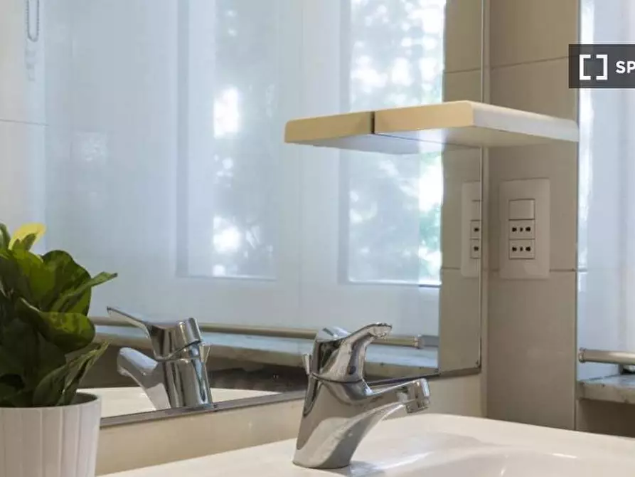 Immagine 18 di Camera condivisa in affitto  in Via Vincenzo Monti a Milano