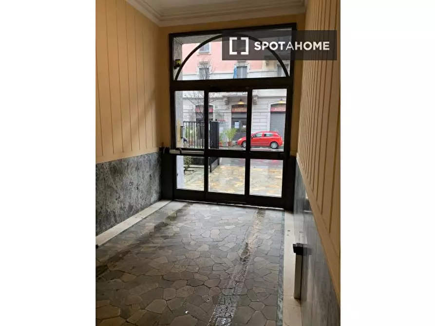 Immagine 12 di Camera condivisa in affitto  in Via Francesco de Sanctis a Milano