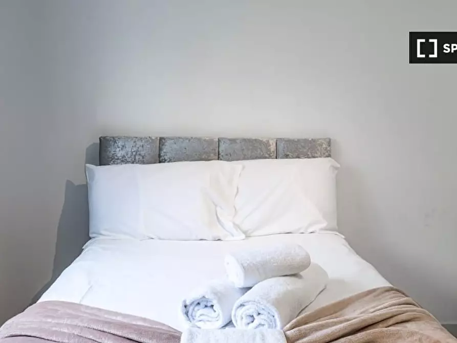 Immagine 12 di Ufficio in affitto  in Flat a Barnet