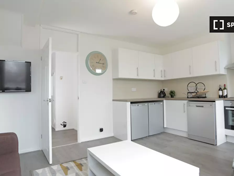 Immagine 7 di Camera condivisa in affitto  in Corringham Rd a Poplar