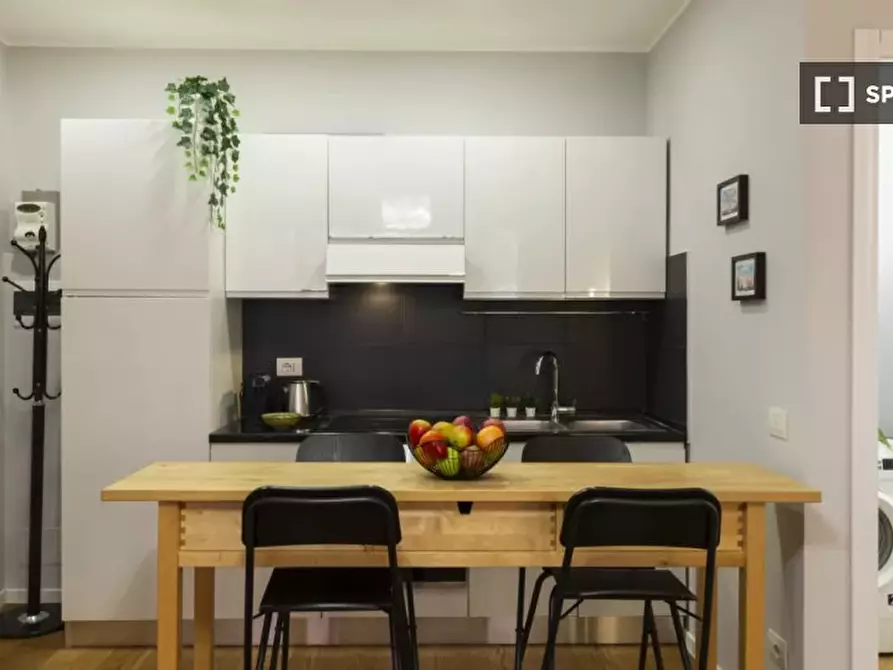 Immagine 2 di Appartamento in affitto  in Via Tavazzano a Milano