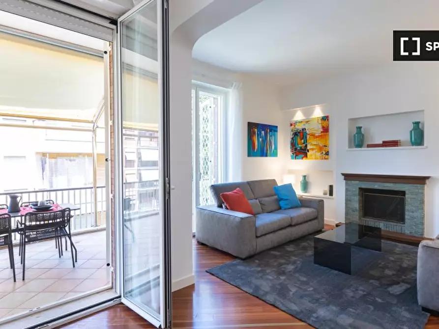 Immagine 4 di Appartamento in affitto  in Via della Farnesina a Roma