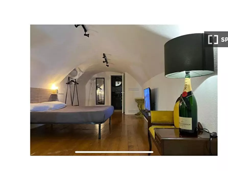 Immagine 9 di Appartamento in affitto  in Via San Biagio Dei Librai a Napoli