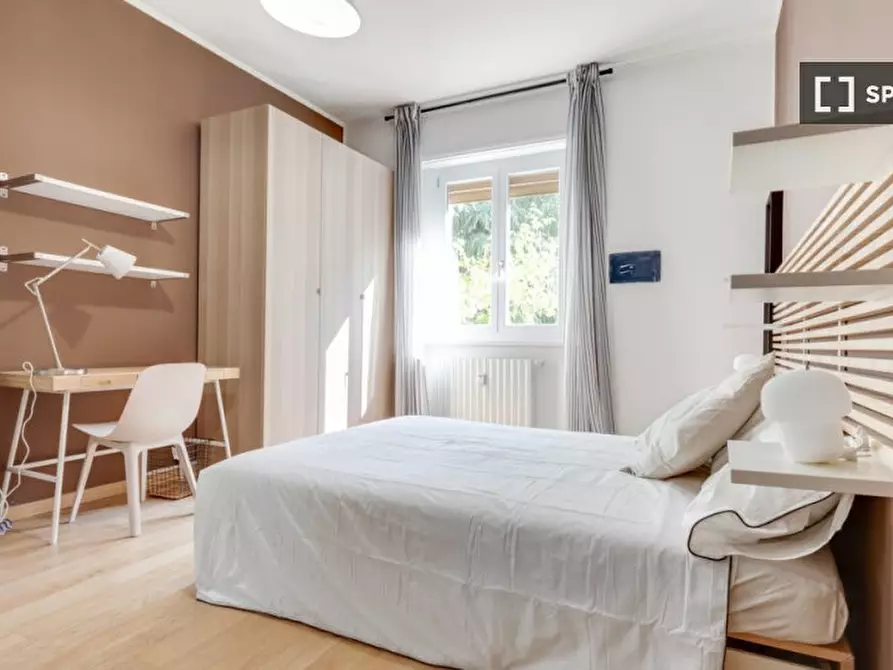 Immagine 19 di Camera condivisa in affitto  in Via Rembrandt a Milano