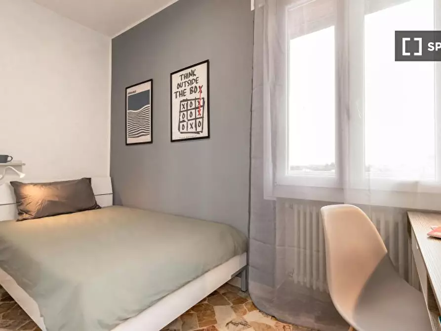 Immagine 1 di Camera condivisa in affitto  in Via Tiziano Aspetti a Padova