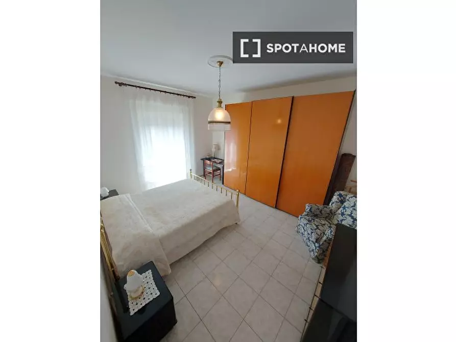 Immagine 1 di Camera condivisa in affitto  in Via Matteo Tassi a Perugia