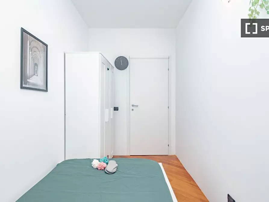 Immagine 4 di Camera condivisa in affitto  in Via Francesco Caracciolo a Milano