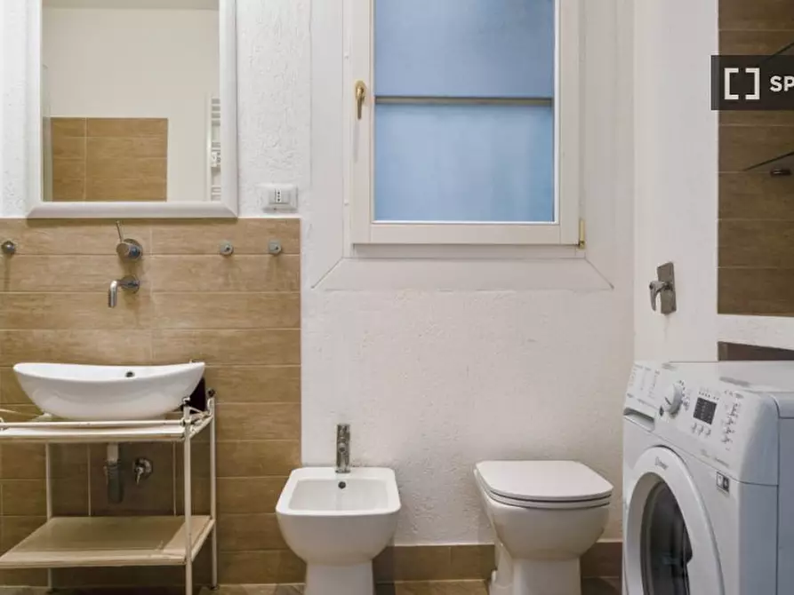 Immagine 13 di Camera condivisa in affitto  in Piazza Umanitaria a Milano