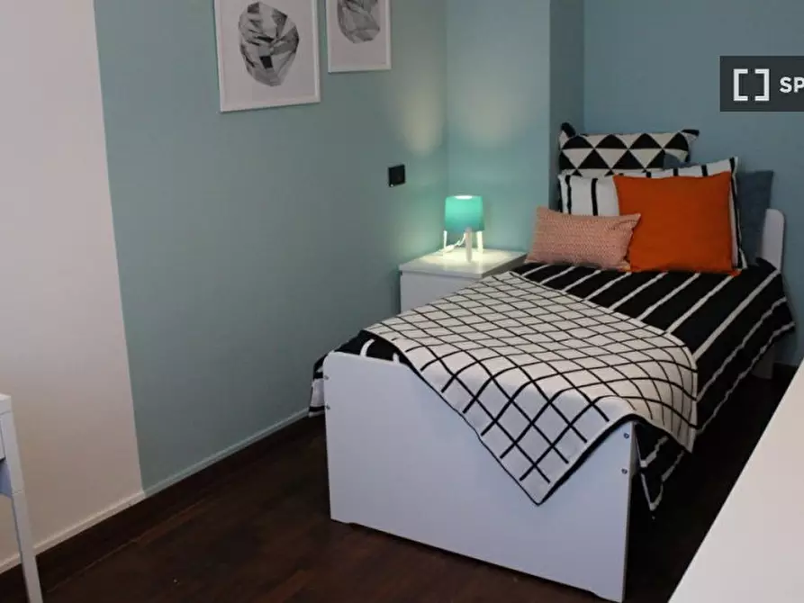 Immagine 3 di Camera condivisa in affitto  in Europa a Brescia