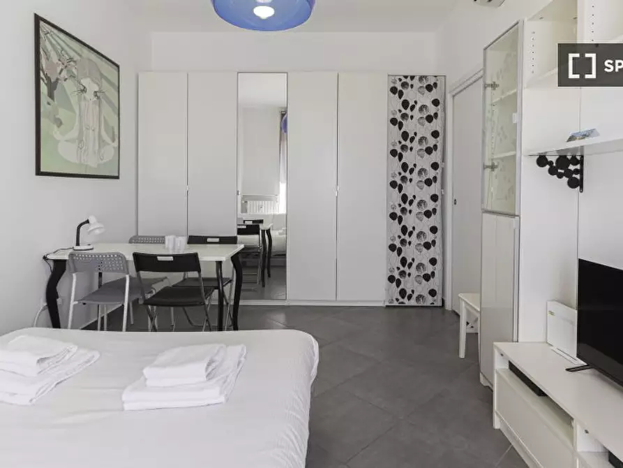 Immagine 4 di Appartamento in affitto  in Via Voghera a Milano