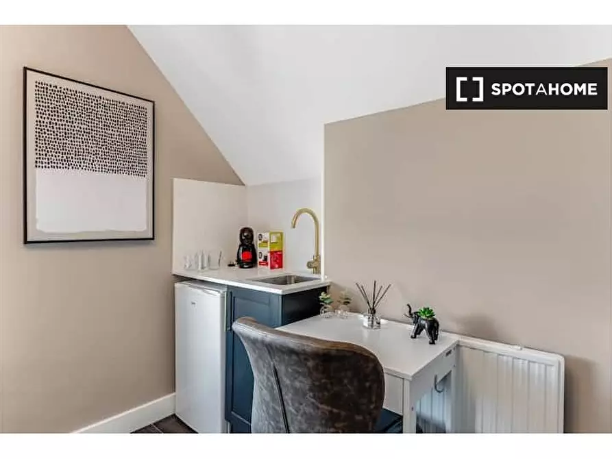 Immagine 2 di Ufficio in affitto  in High Rd a Tottenham