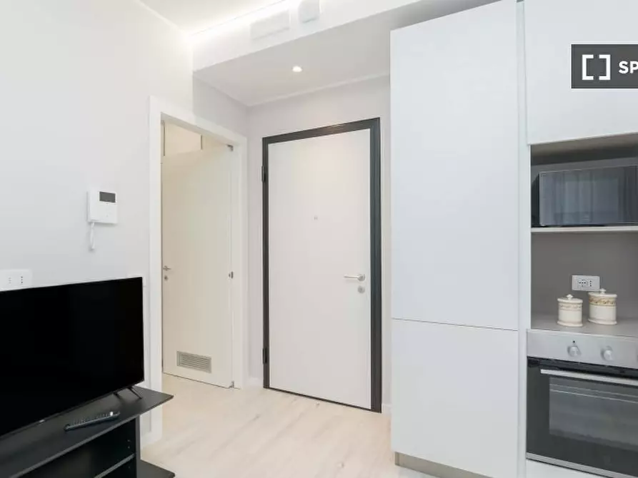 Immagine 9 di Appartamento in affitto  in Via Alfredo Comandini a Milano