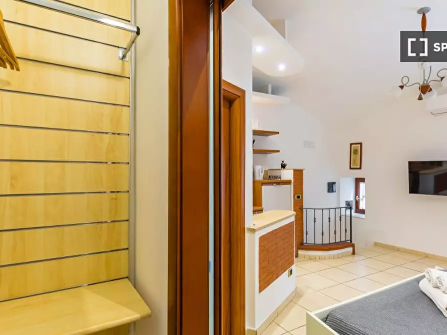 Immagine 13 di Appartamento in affitto  in Vico San Nicola da Tolentino a Napoli