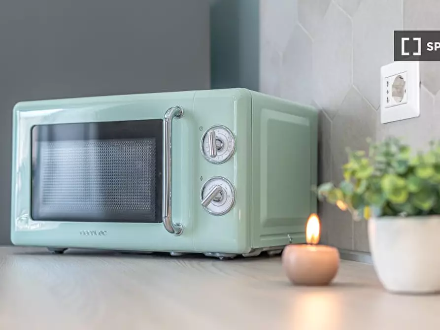 Immagine 16 di Appartamento in affitto  in Via di S. Francesco di Sales a Roma