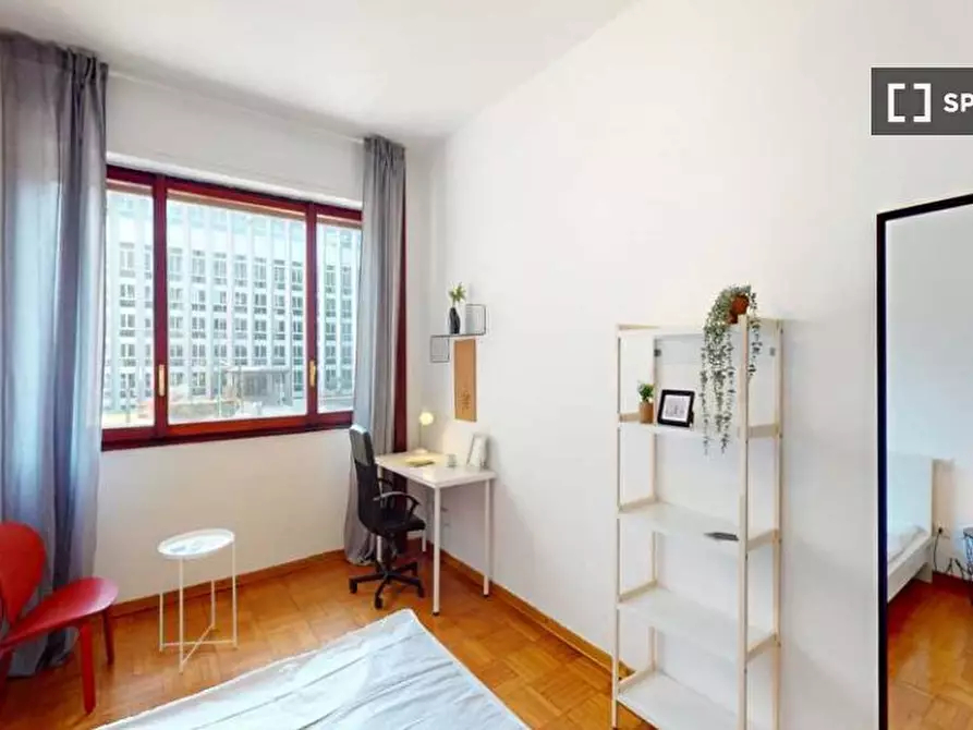 Immagine 2 di Camera condivisa in affitto  in Via Copernico a Milano