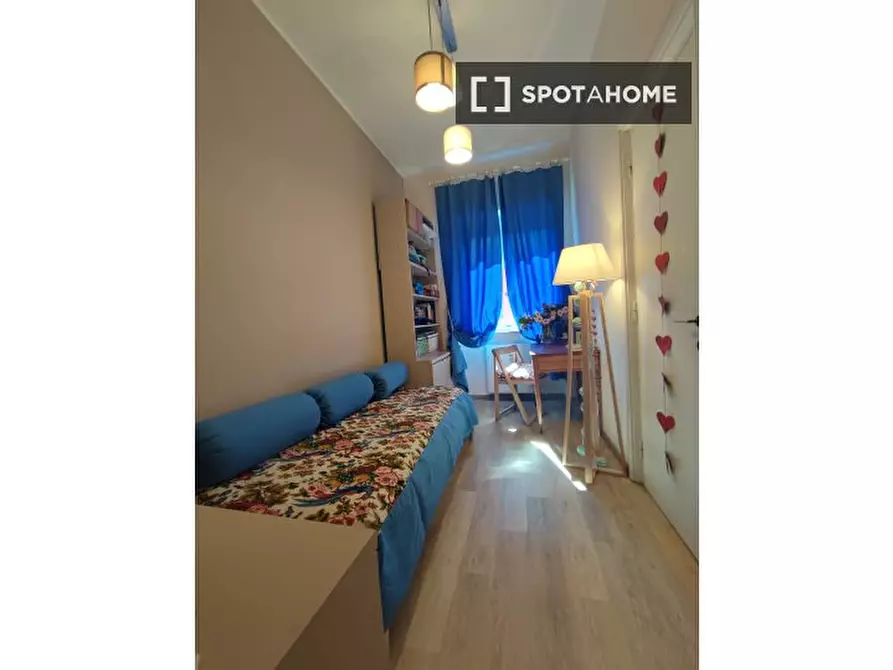 Immagine 17 di Camera condivisa in affitto  in Via della Camilluccia a Roma