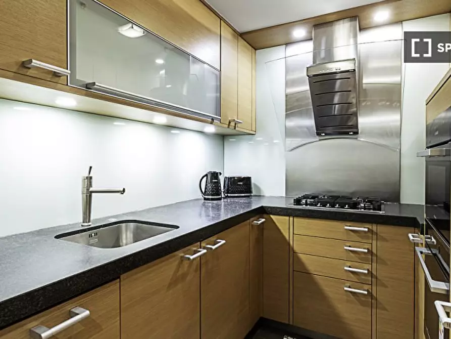 Immagine 12 di Appartamento in affitto  in -13 Kensington Court a Kensington