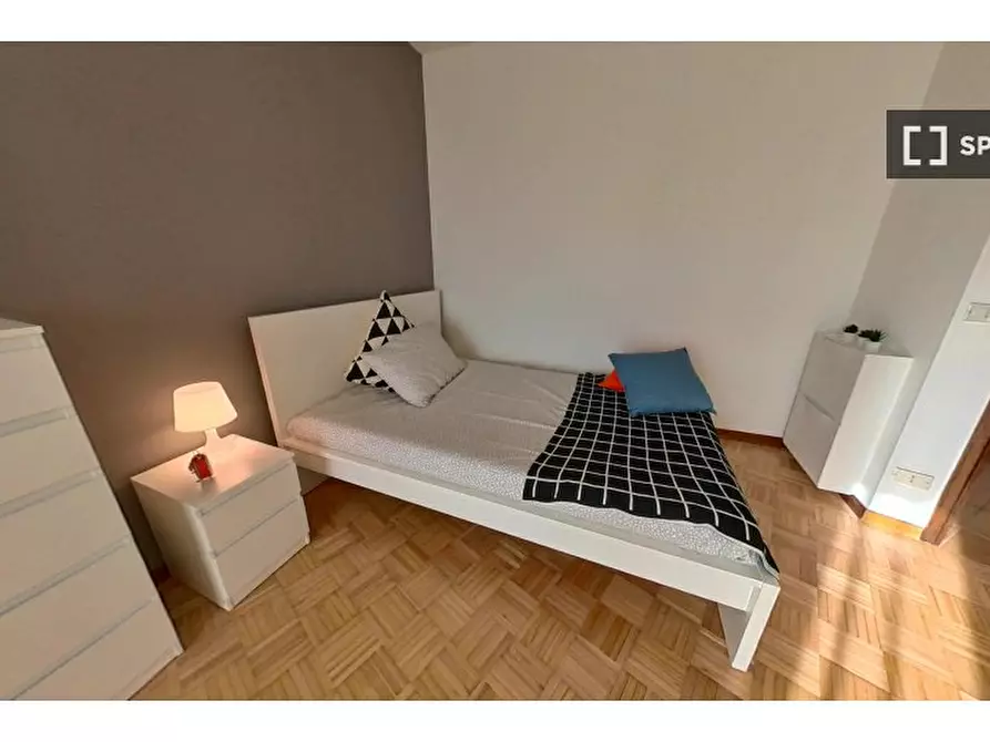 Immagine 12 di Camera condivisa in affitto  in via Piovese a Padova