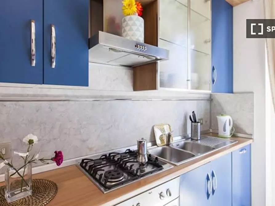 Immagine 10 di Camera condivisa in affitto  in Viale Emilio Caldara a Milano