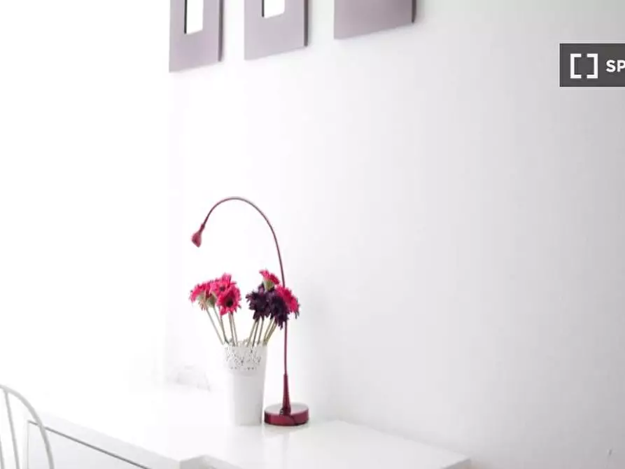 Immagine 18 di Camera condivisa in affitto  in Viale Ortles a Milano