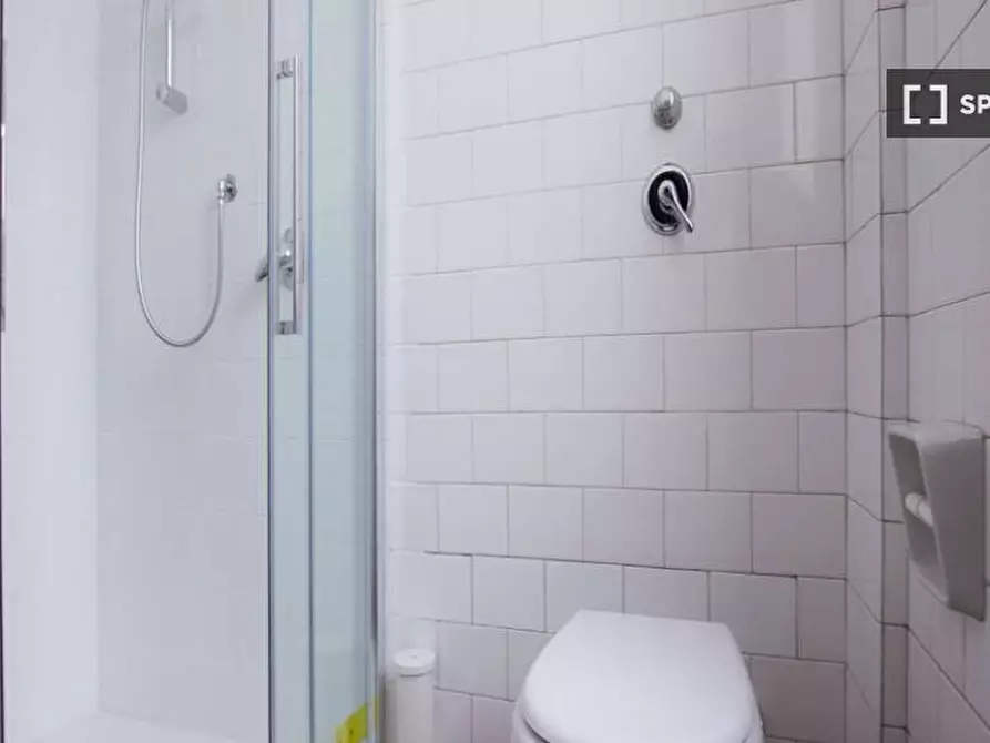 Immagine 7 di Camera condivisa in affitto  in Via Alfonso Capecelatro a Milano