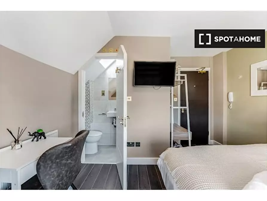 Immagine 4 di Ufficio in affitto  in High Rd a Tottenham