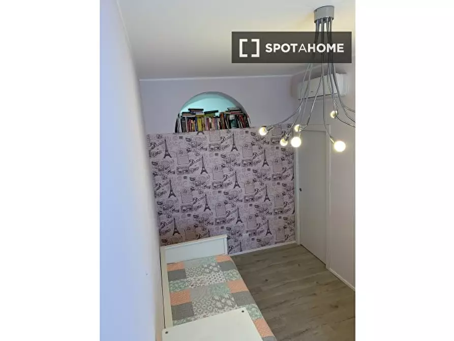 Immagine 3 di Camera condivisa in affitto  in Via Pavese a Rozzano