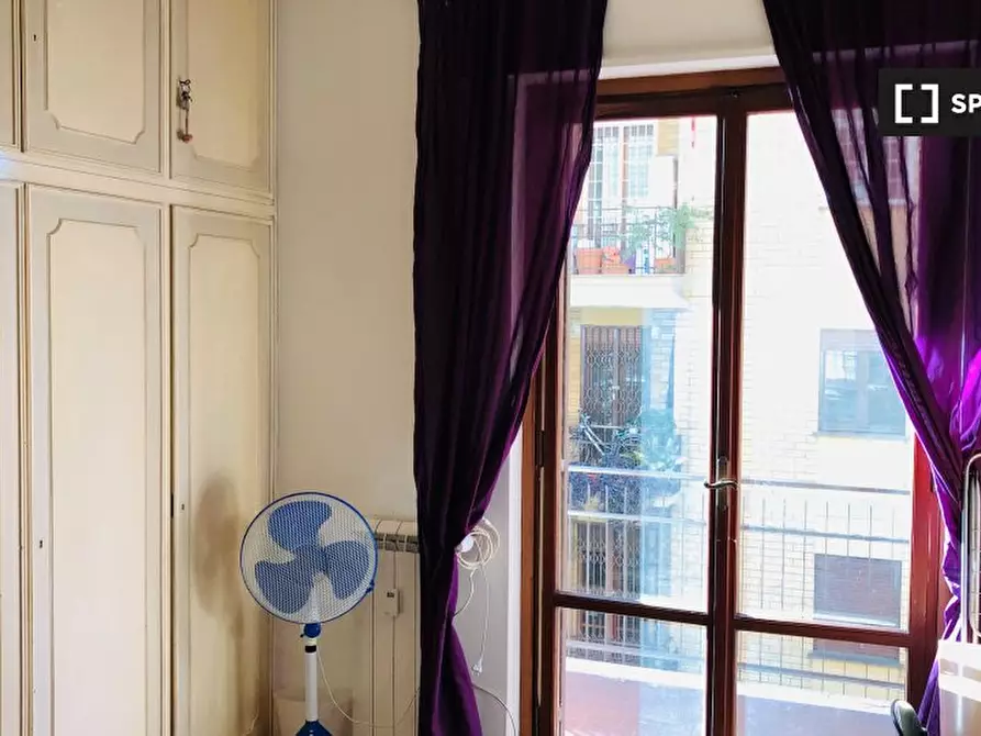 Immagine 19 di Camera condivisa in affitto  in Via Francesco Orestano a Roma