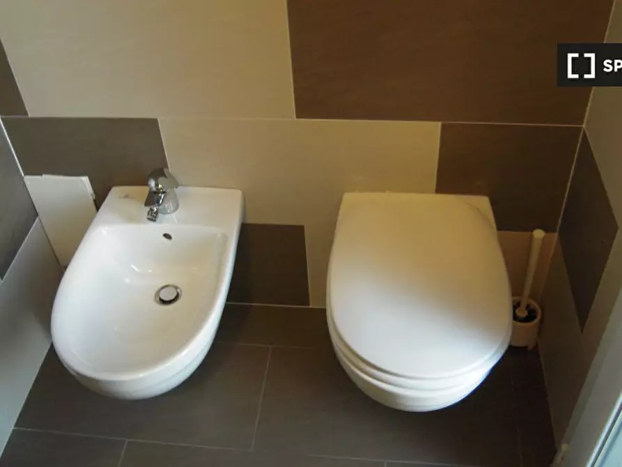 Immagine 15 di Ufficio in affitto  in Via Asiago a Bologna