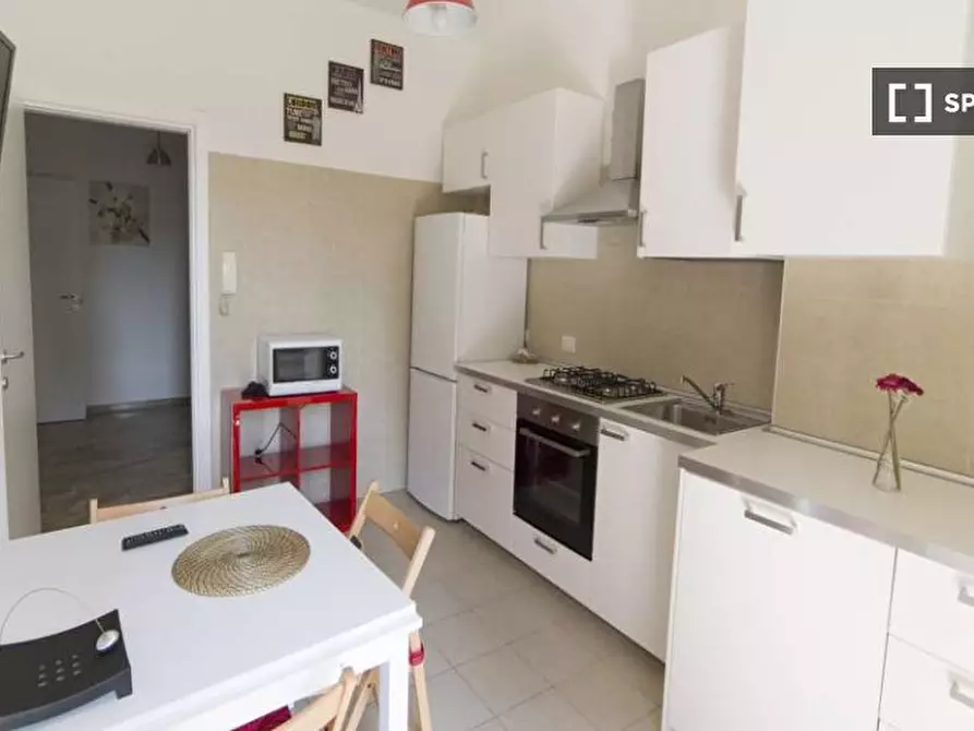 Immagine 11 di Camera condivisa in affitto  in Via Valvassori Peroni a Milano