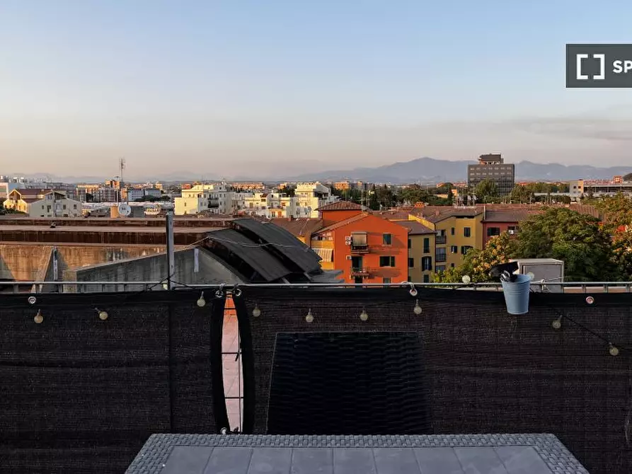 Immagine 10 di Camera condivisa in affitto  in Largo Mario Massai a Roma