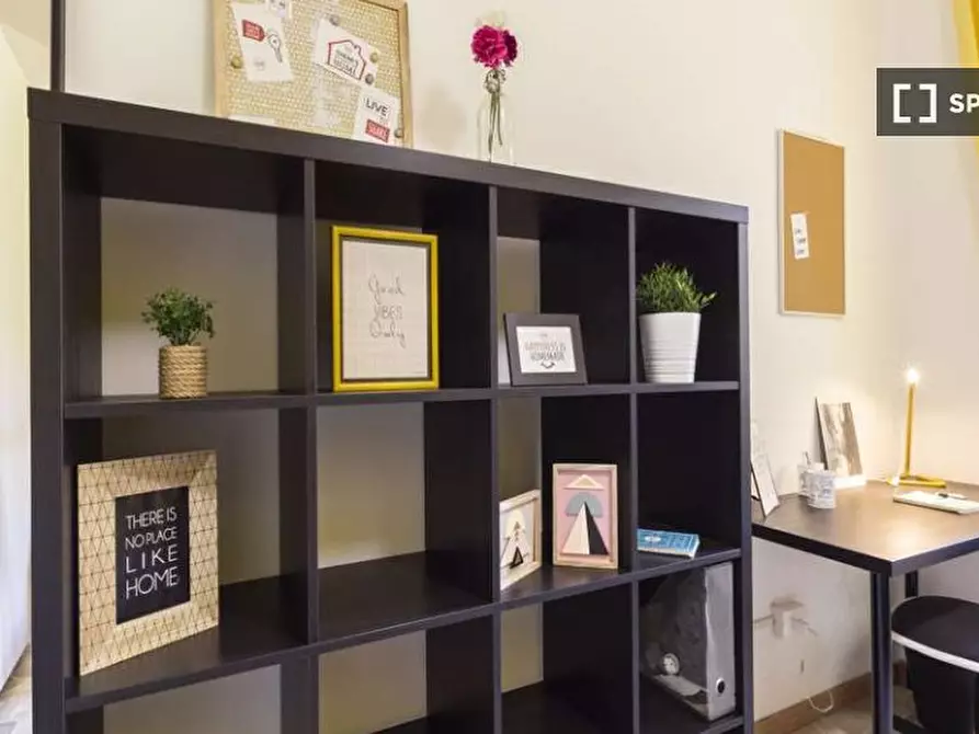 Immagine 6 di Camera condivisa in affitto  in Via Lorenteggio a Milano