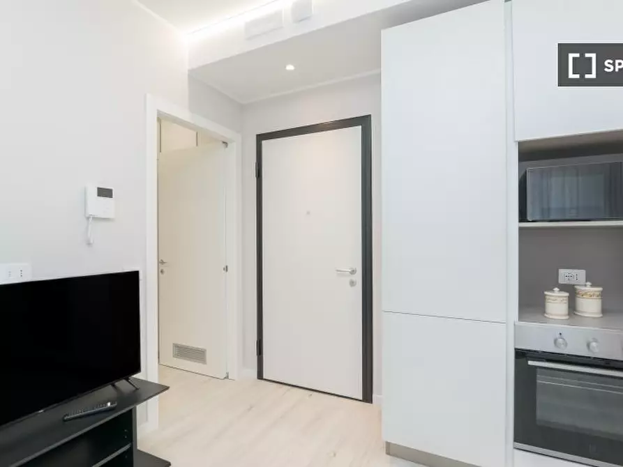 Immagine 14 di Appartamento in affitto  in Via Alfredo Comandini a Milano