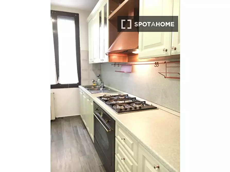 Immagine 5 di Camera condivisa in affitto  in Via Luigi Mercantini a Milano